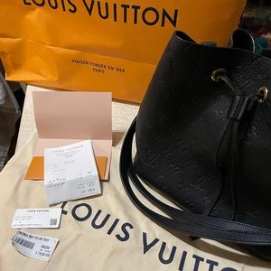 Black Louis Vuitton purse
